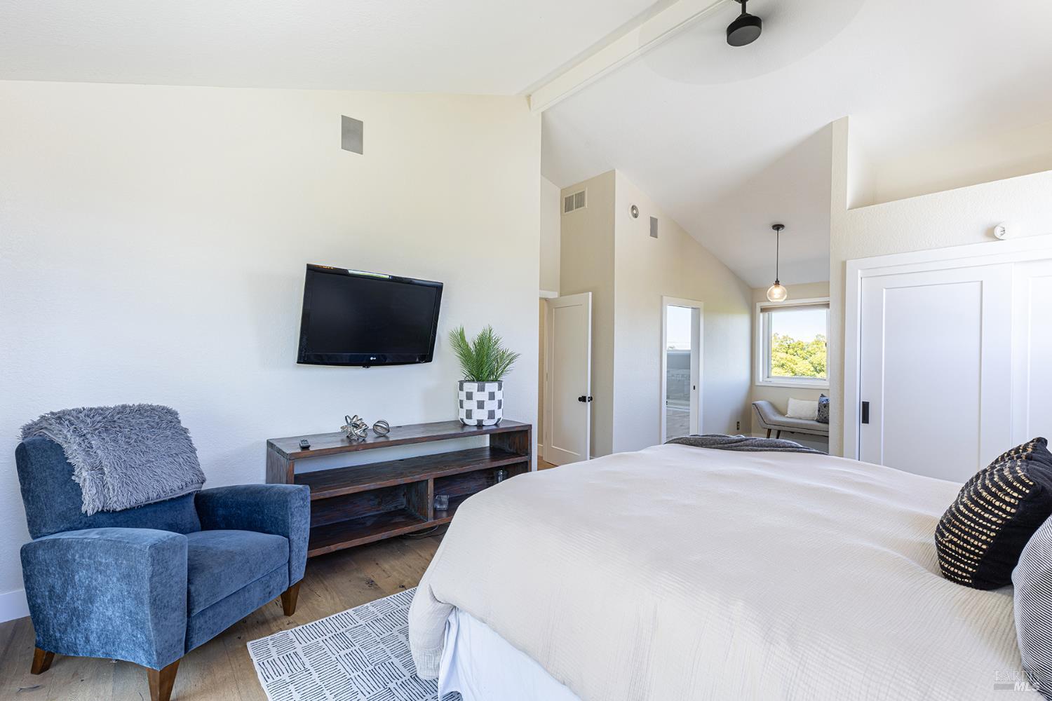 1018 Oakmont Court Napa CA 94559