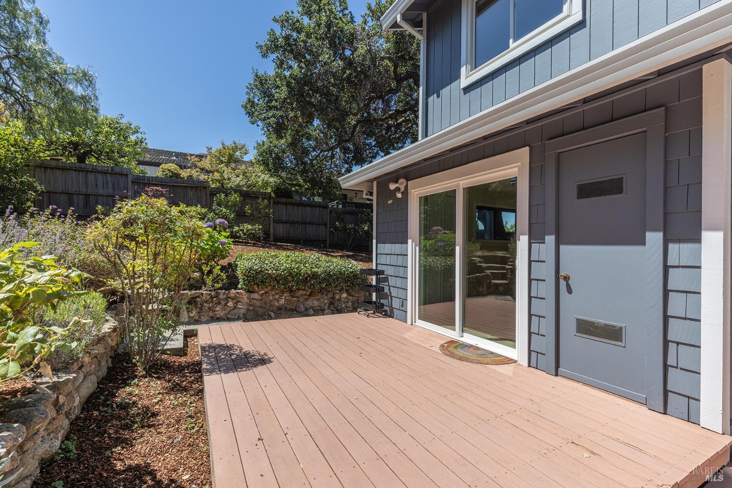1018 Oakmont Court Napa CA 94559