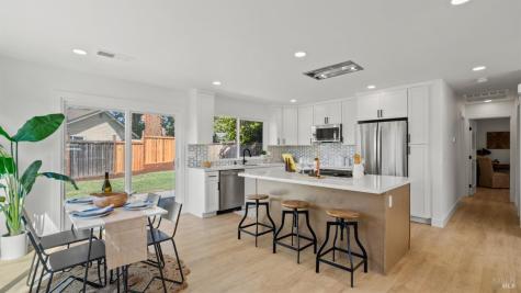 8432 SW Lasalle Avenue SW Cotati CA 94931