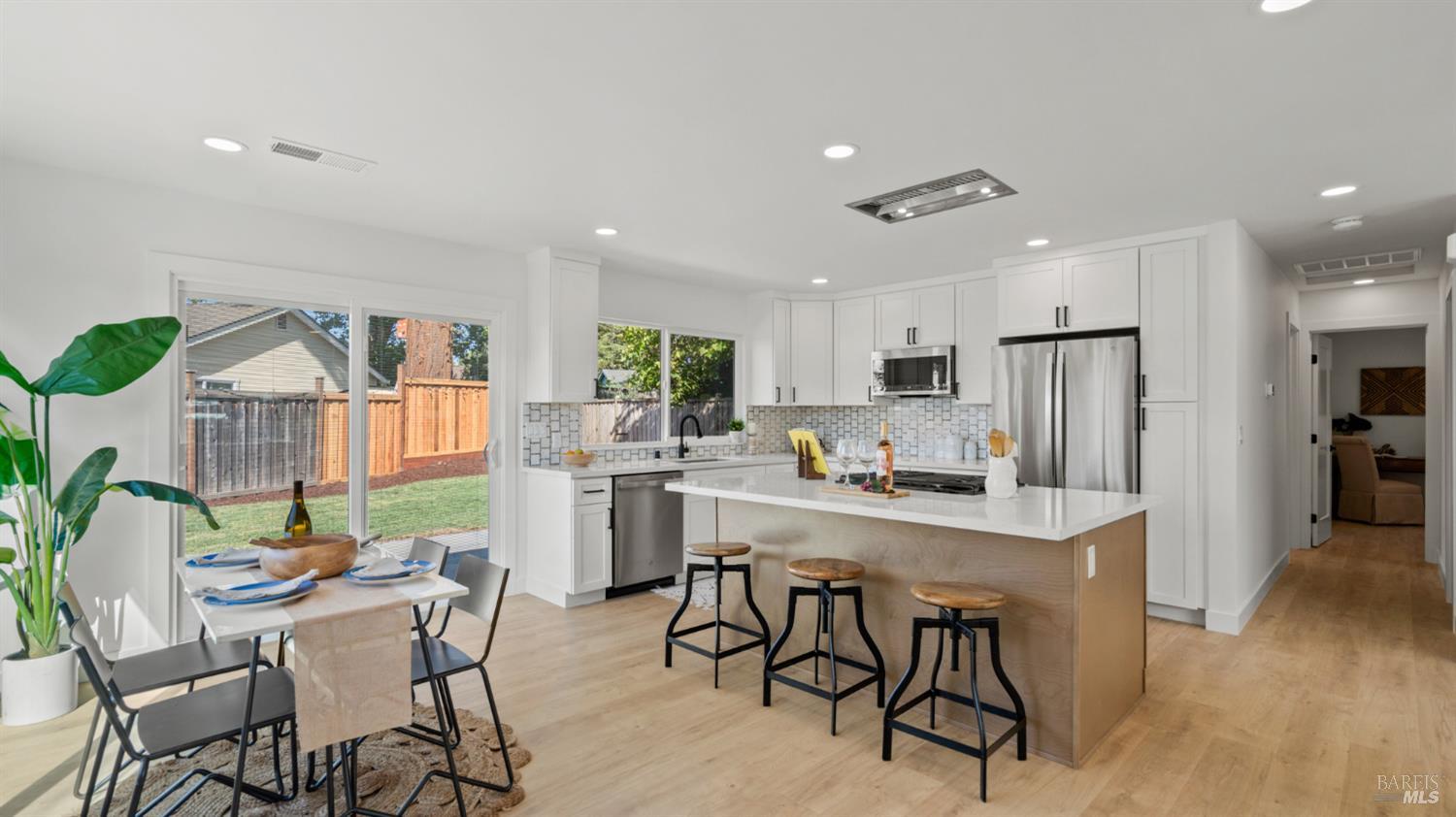 8432 SW Lasalle Avenue SW Cotati CA 94931