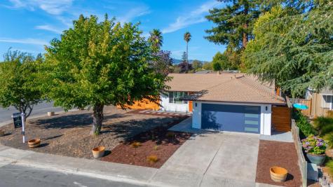 8432 SW Lasalle Avenue SW Cotati CA 94931
