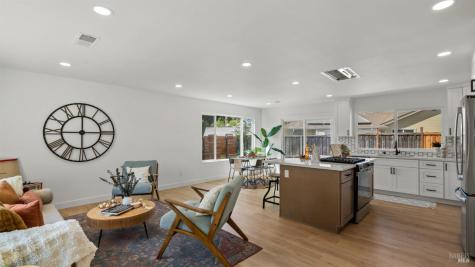 8432 SW Lasalle Avenue SW Cotati CA 94931