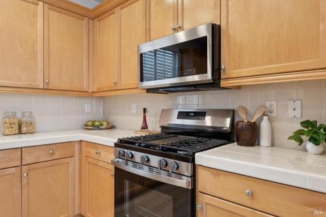 2272 Wolfberry Way Santa Rosa CA 95404