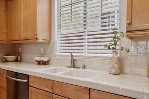 2272 Wolfberry Way Santa Rosa CA 95404