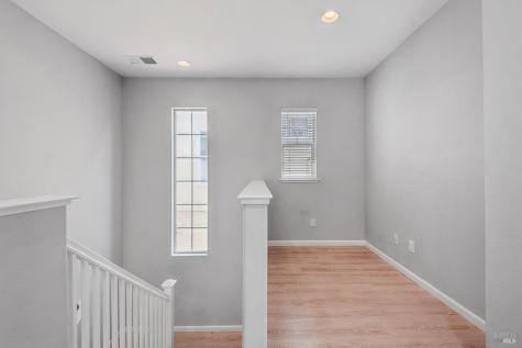 2272 Wolfberry Way Santa Rosa CA 95404