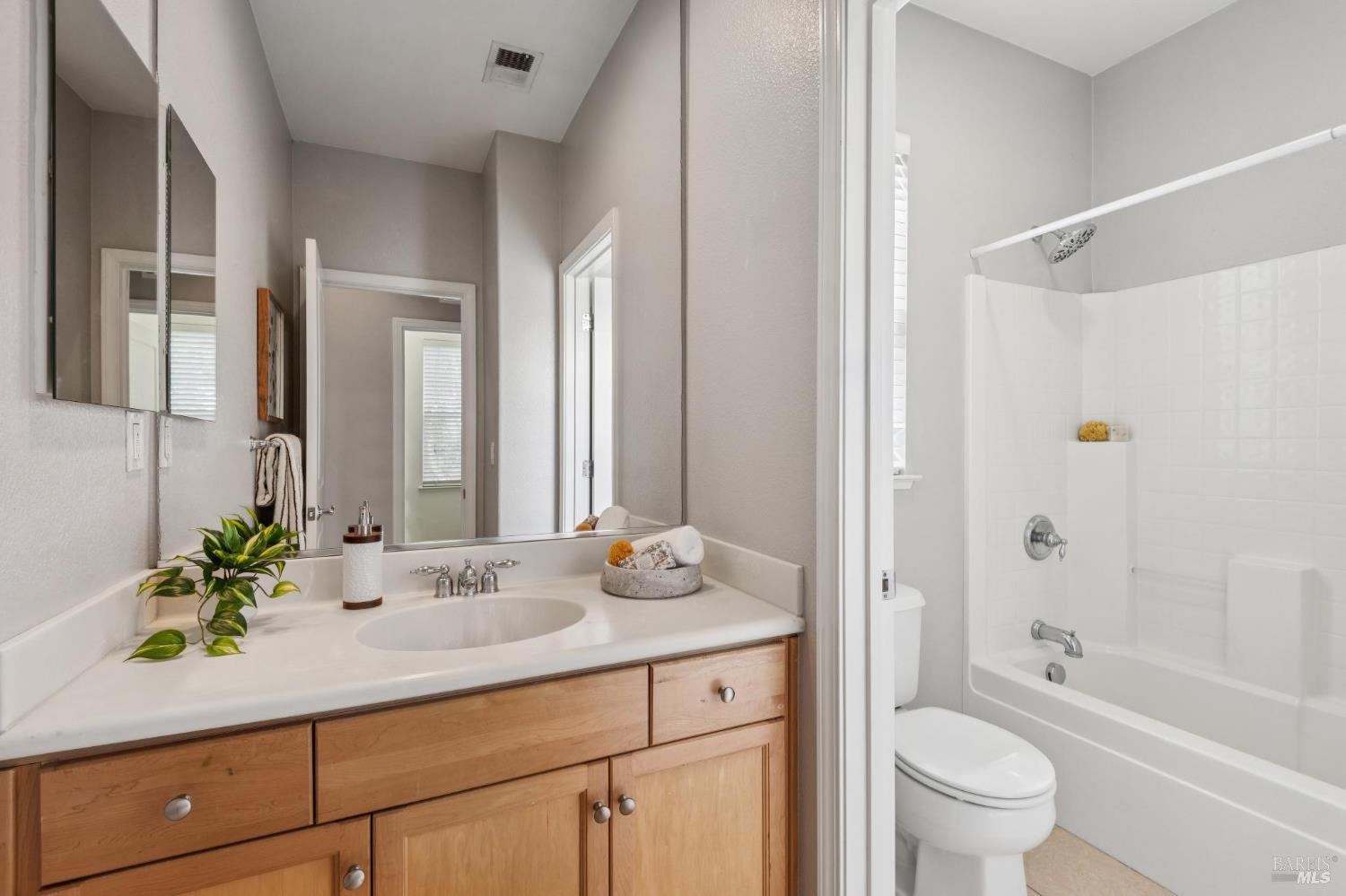 2272 Wolfberry Way Santa Rosa CA 95404