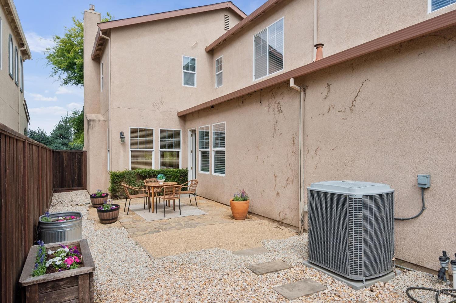 2272 Wolfberry Way Santa Rosa CA 95404