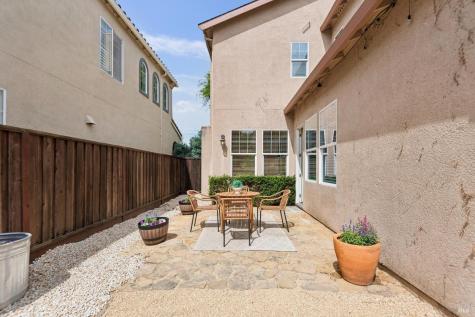 2272 Wolfberry Way Santa Rosa CA 95404