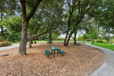 2272 Wolfberry Way Santa Rosa CA 95404