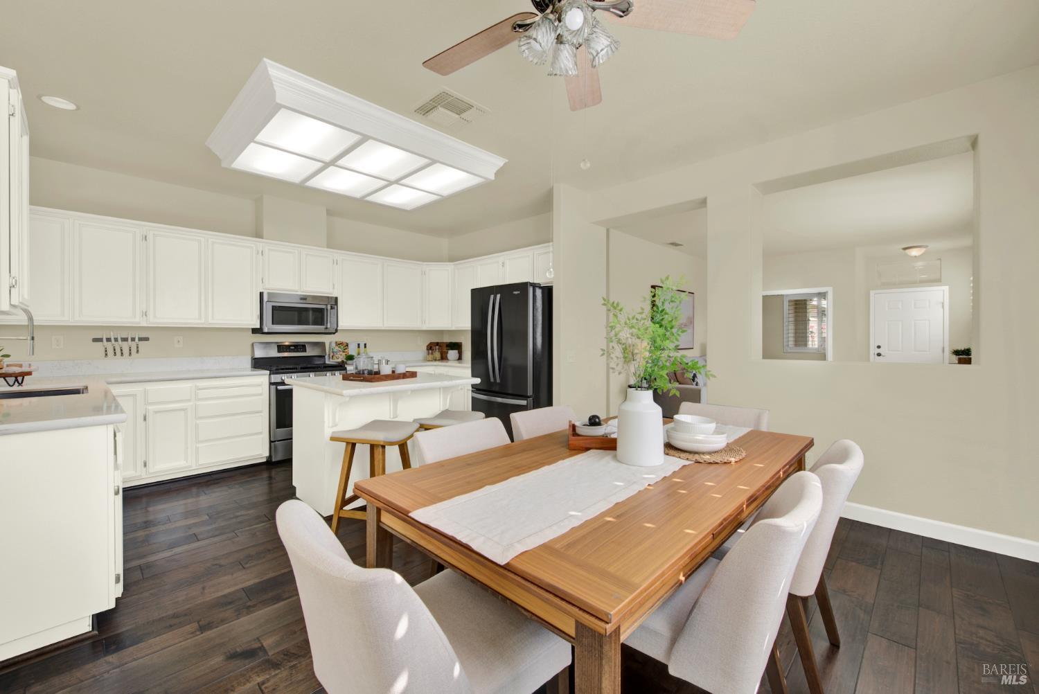 367 Bartlett Lane Vacaville CA 95687
