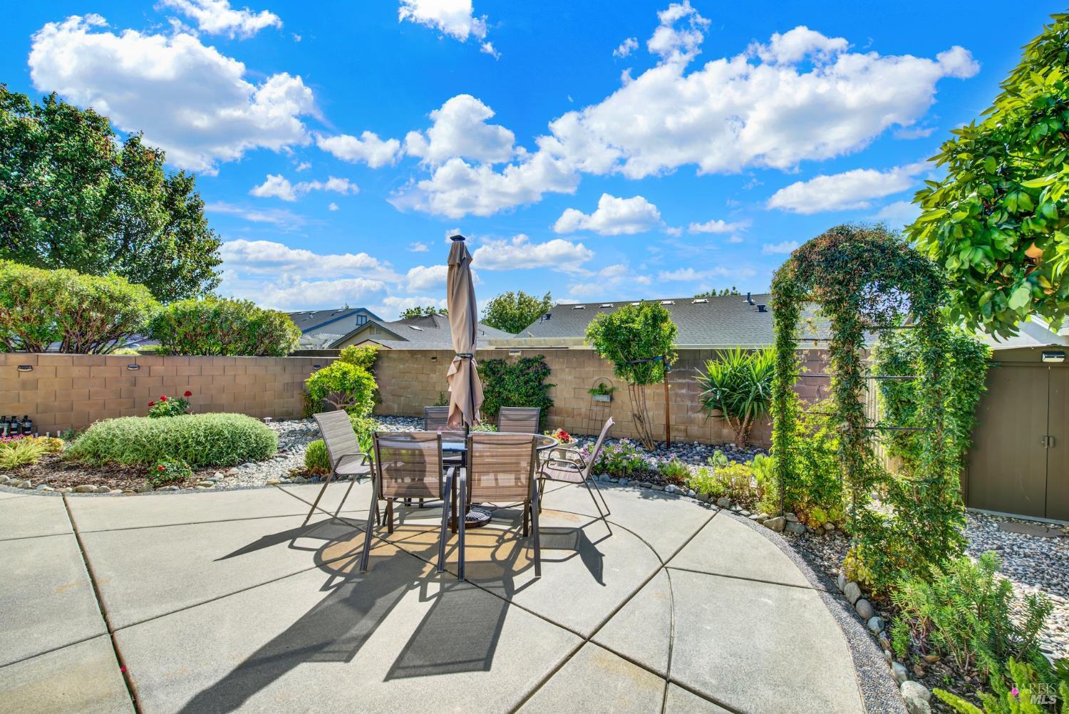 367 Bartlett Lane Vacaville CA 95687