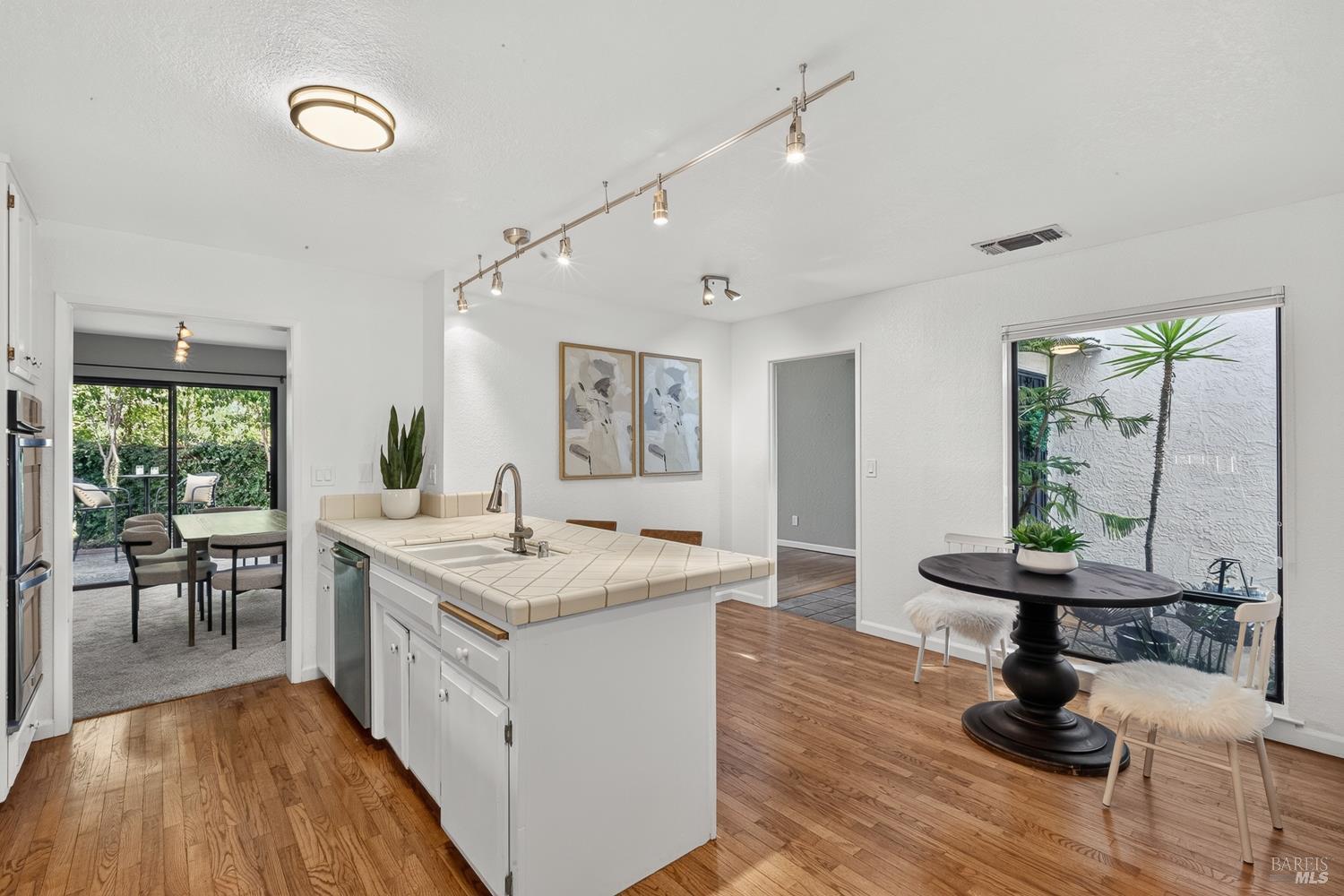 1250 Redwood Court Dixon CA 95620