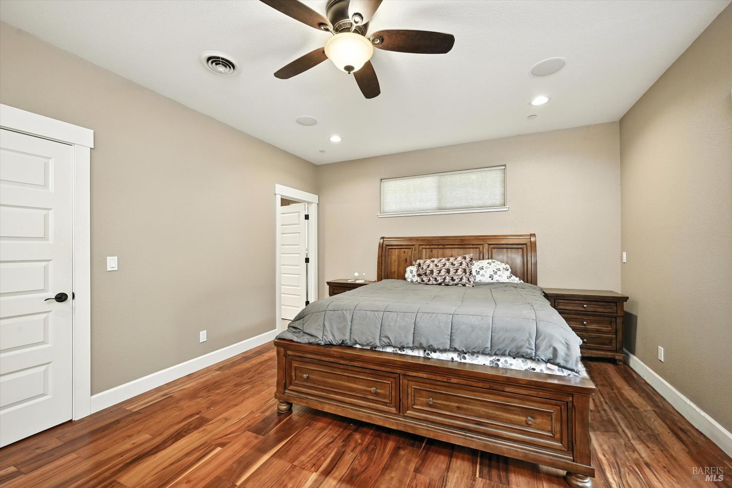 9482 Hoberg Drive S Cobb CA 95426
