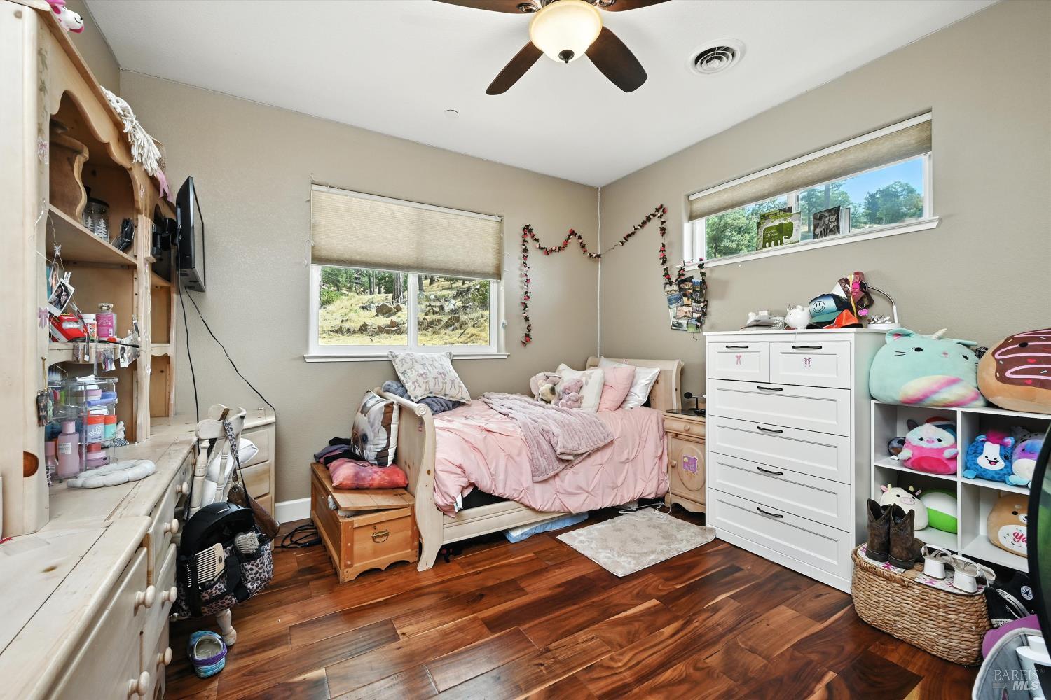 9482 Hoberg Drive S Cobb CA 95426