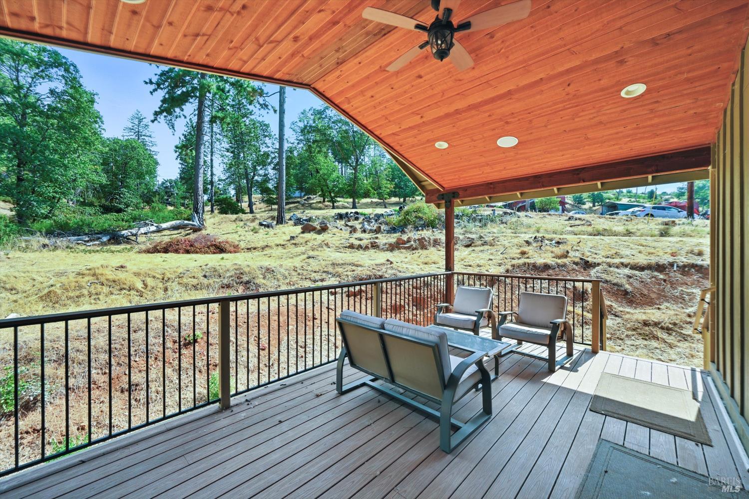 9482 Hoberg Drive S Cobb CA 95426