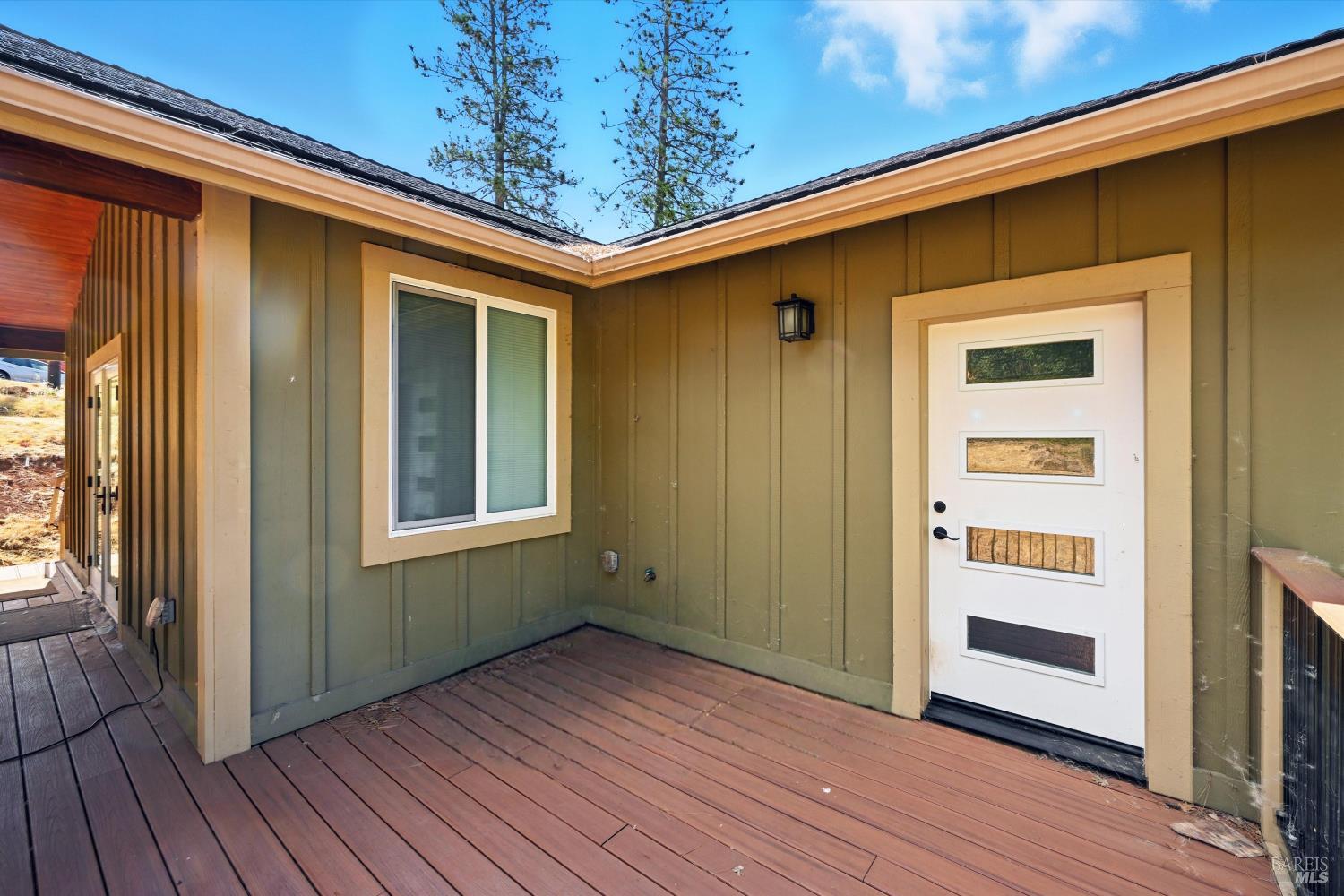 9482 Hoberg Drive S Cobb CA 95426