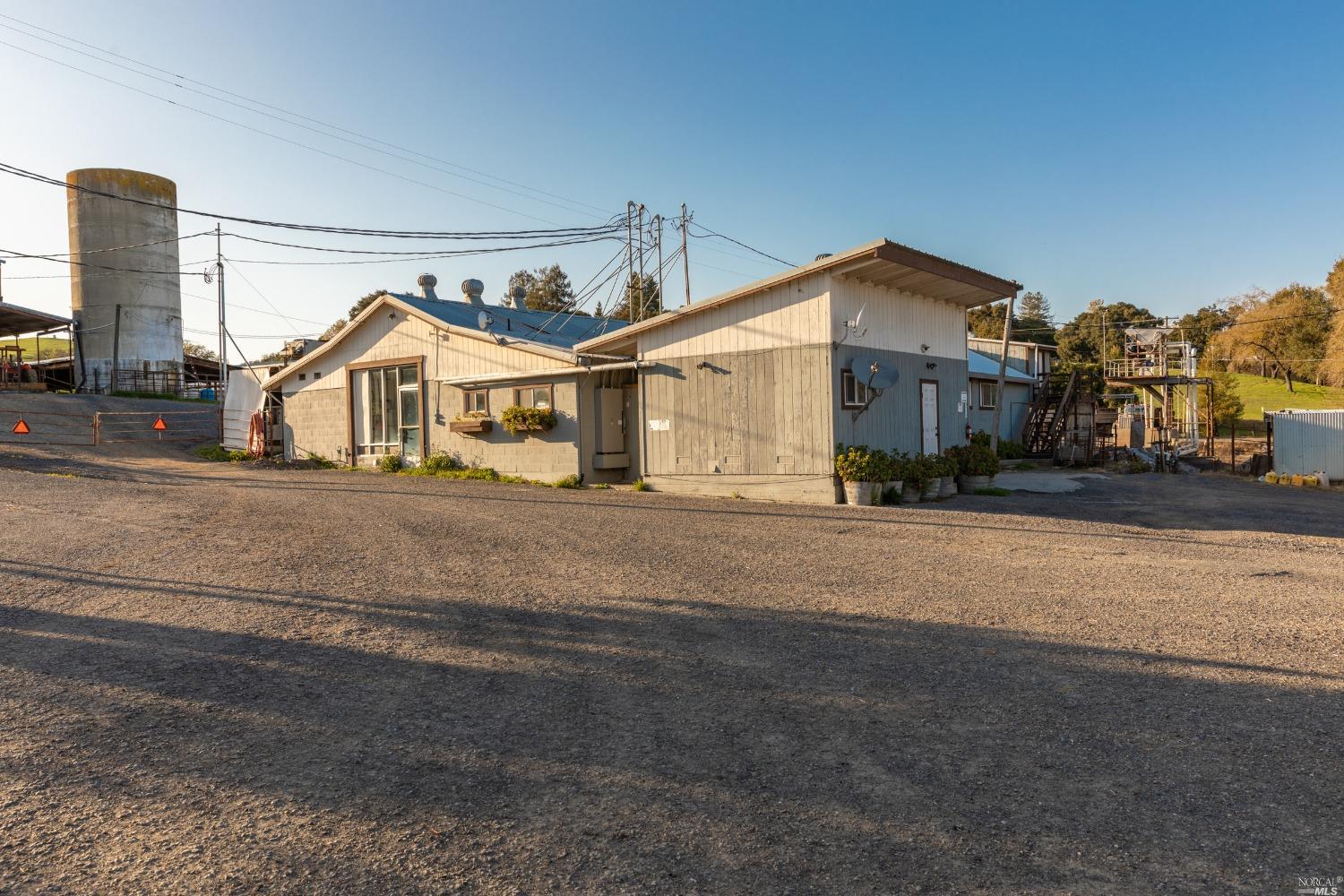 5285 Westside Road Healdsburg CA 95448