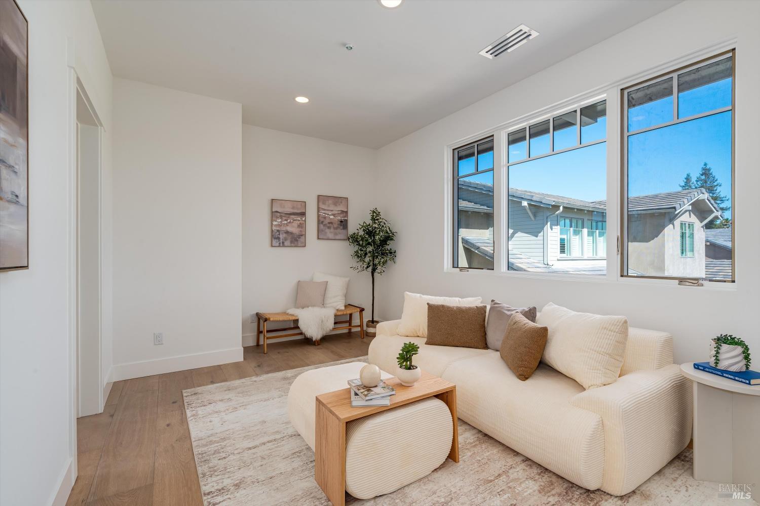 330 Cecile Court Napa CA 94558