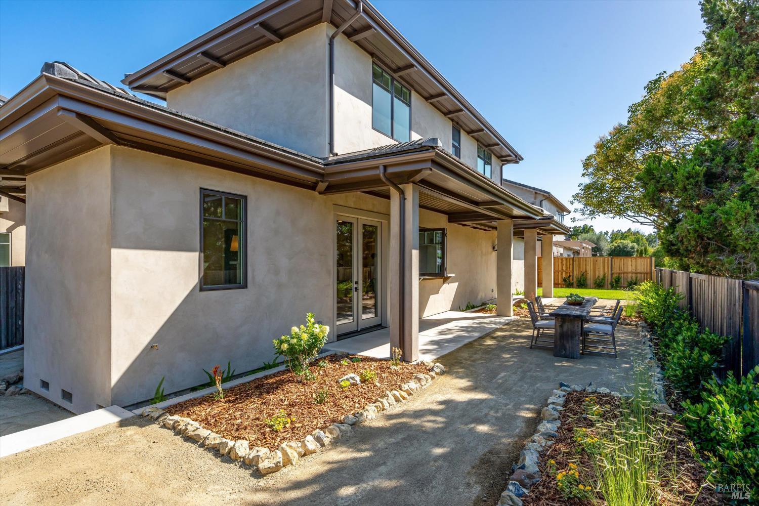 330 Cecile Court Napa CA 94558
