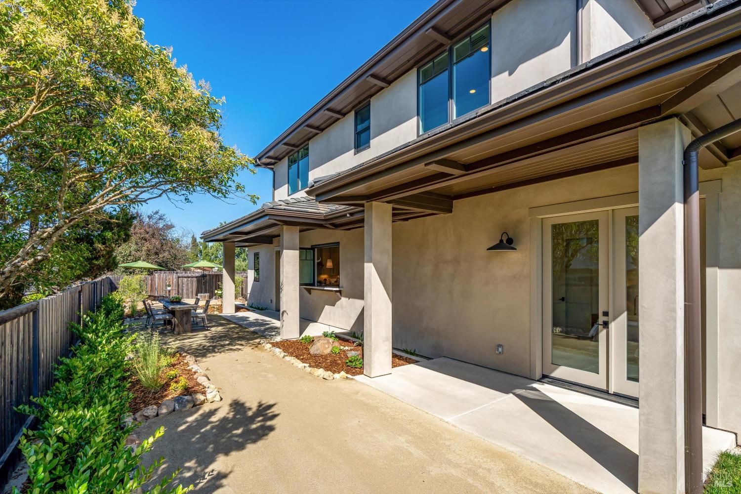 330 Cecile Court Napa CA 94558