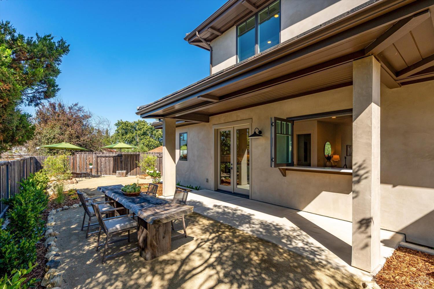 330 Cecile Court Napa CA 94558