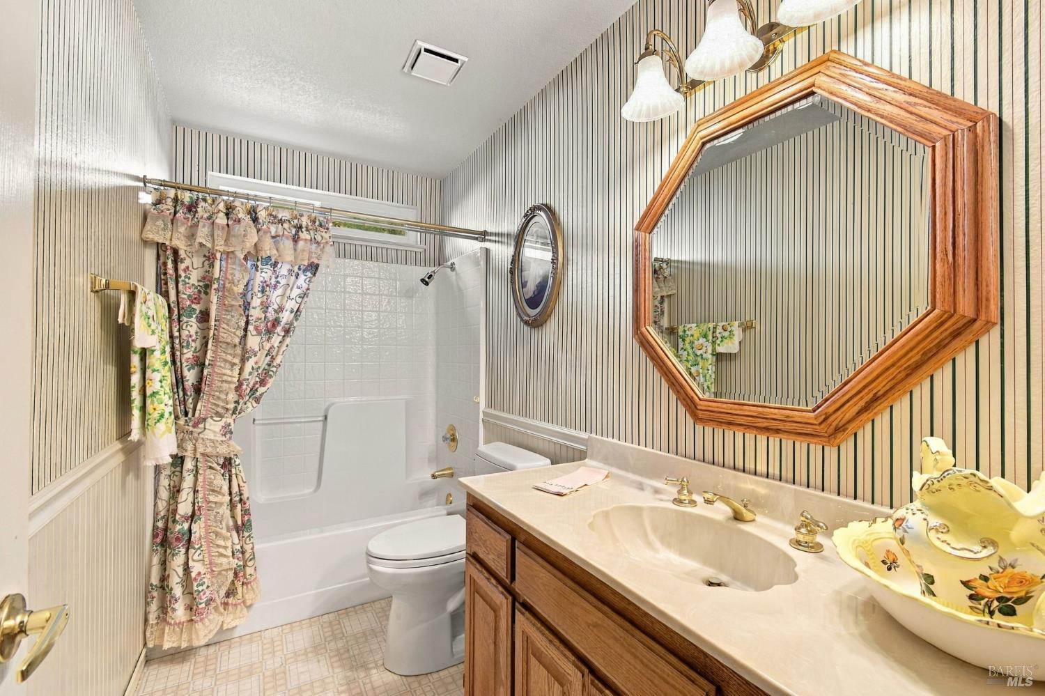1378 Rebecca Way Rohnert Park CA 94928