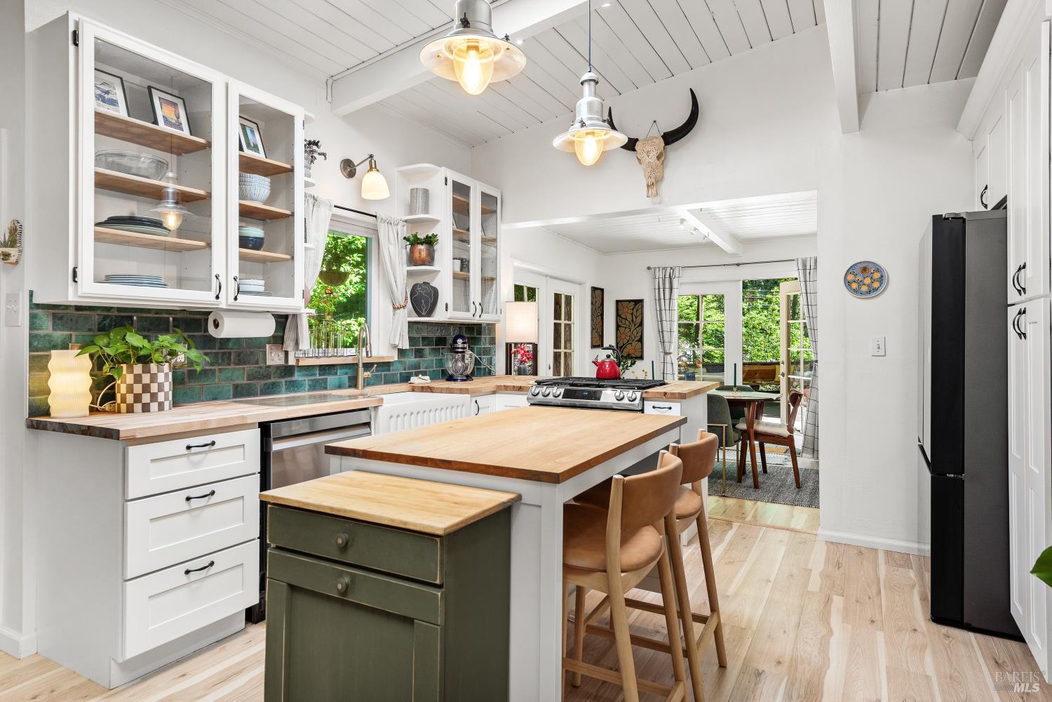 15521 Old Cazadero Road Guerneville CA 95446