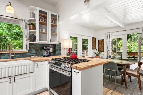 15521 Old Cazadero Road Guerneville CA 95446