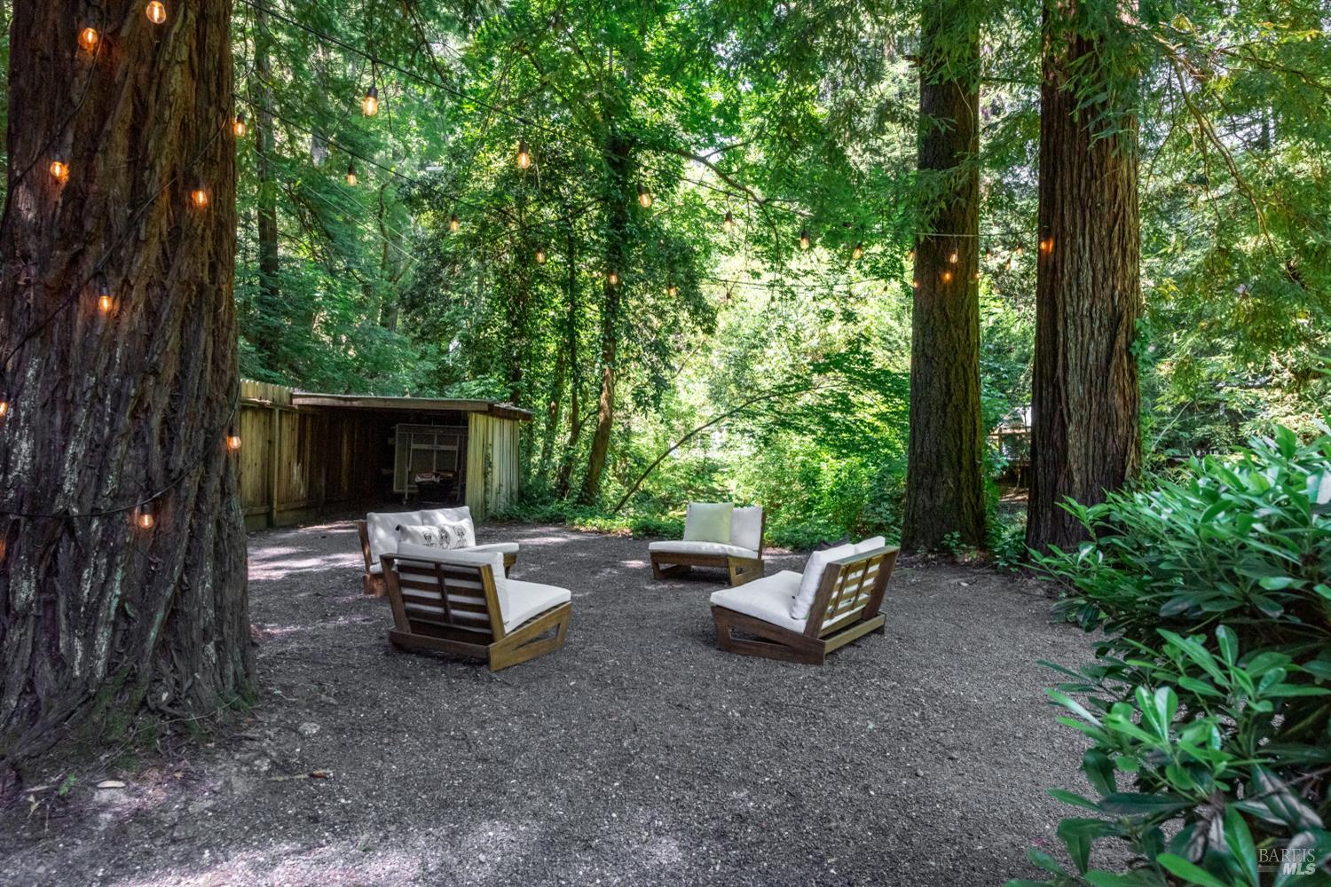 15521 Old Cazadero Road Guerneville CA 95446