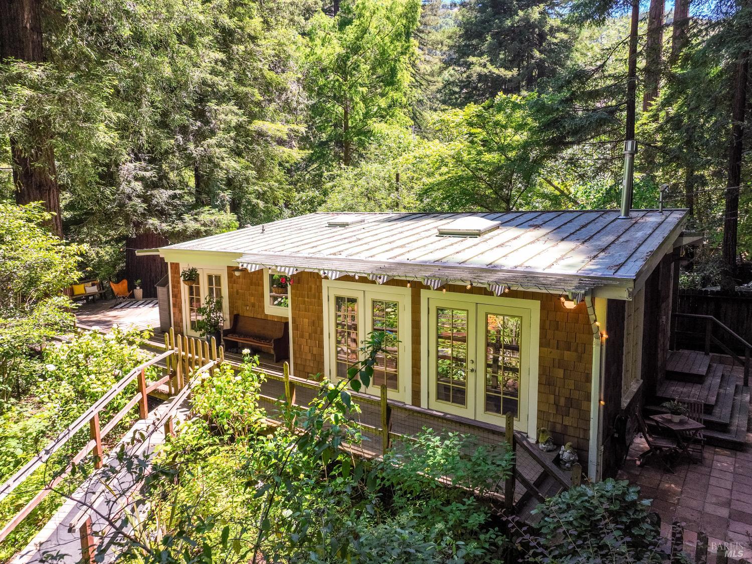 15521 Old Cazadero Road Guerneville CA 95446