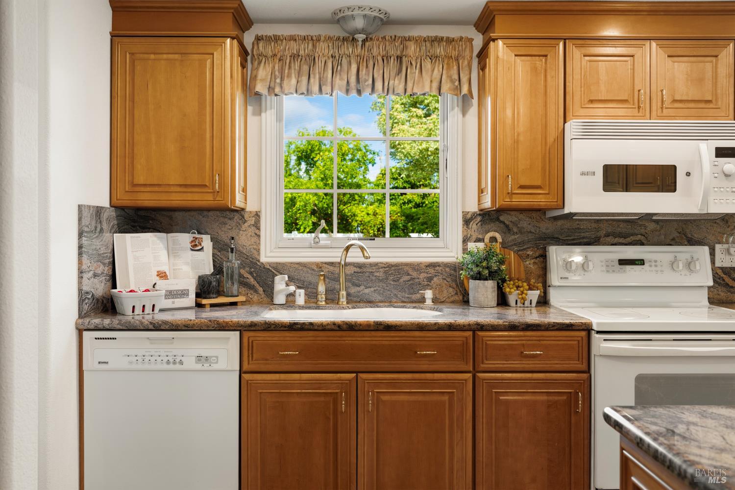 6811 Willow Road Vacaville CA 95687