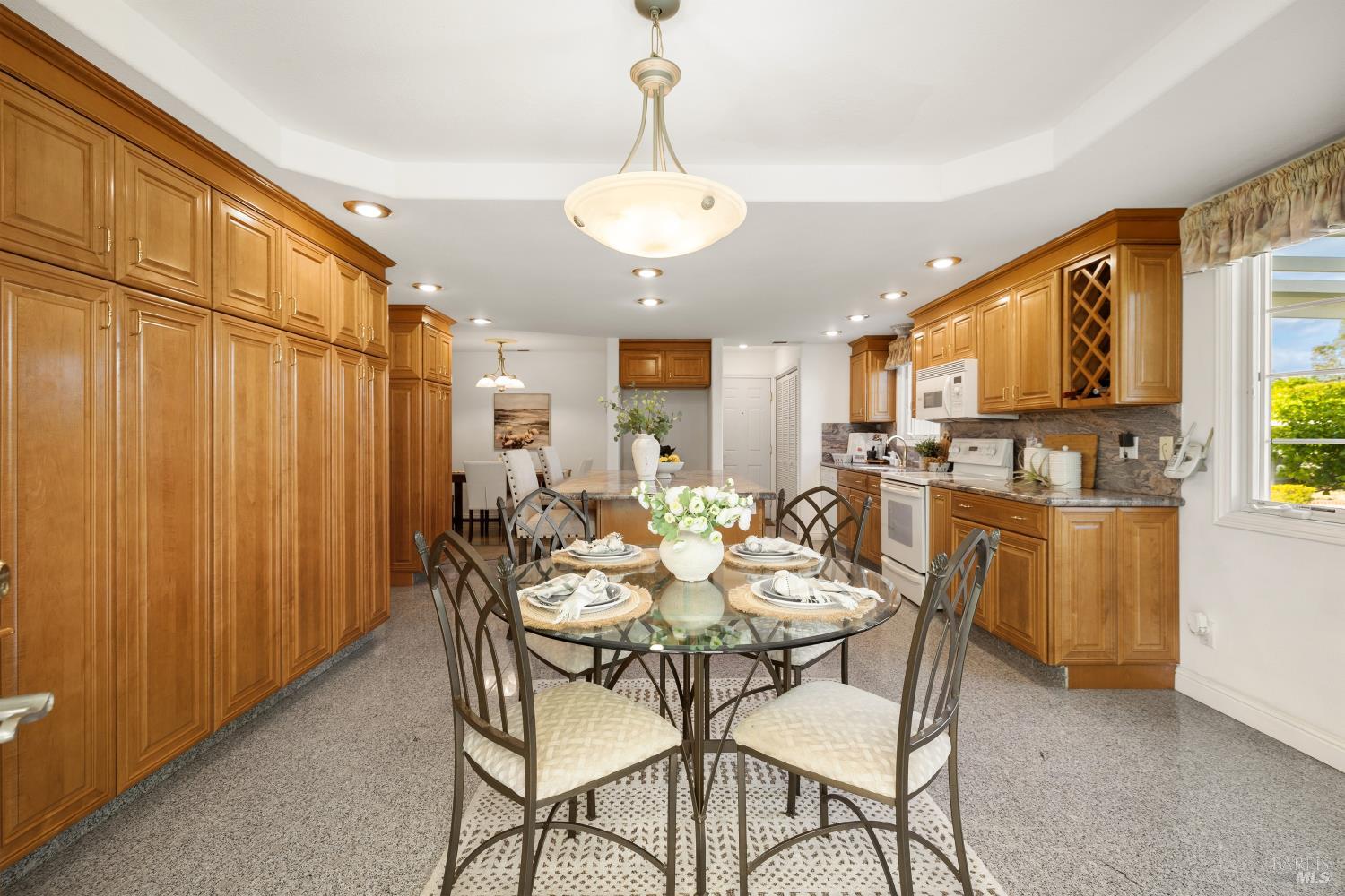 6811 Willow Road Vacaville CA 95687