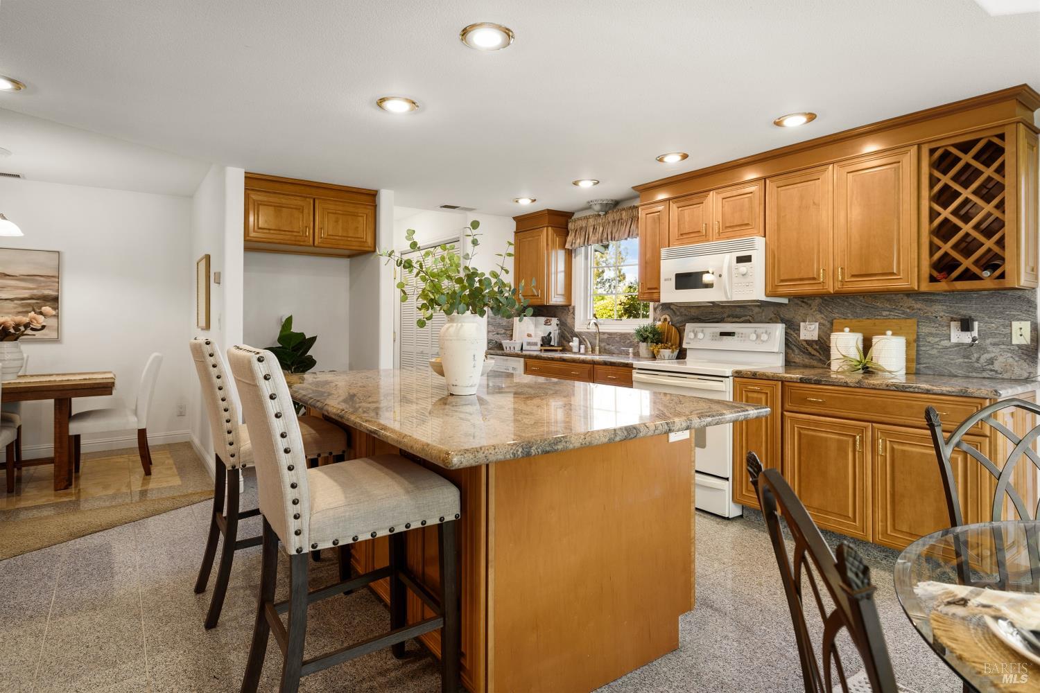 6811 Willow Road Vacaville CA 95687