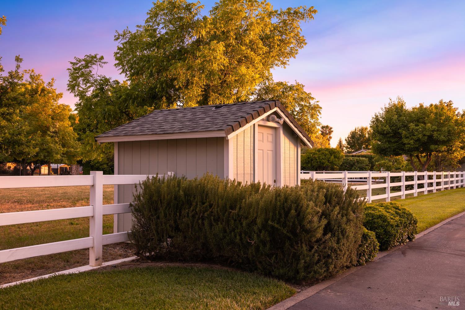 6811 Willow Road Vacaville CA 95687