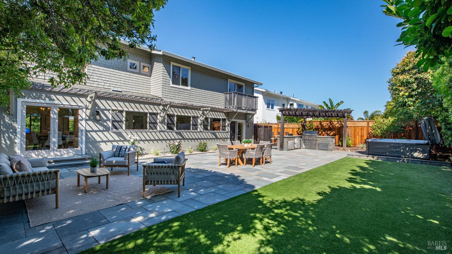 98 Surfwood Circle San Rafael CA 94901