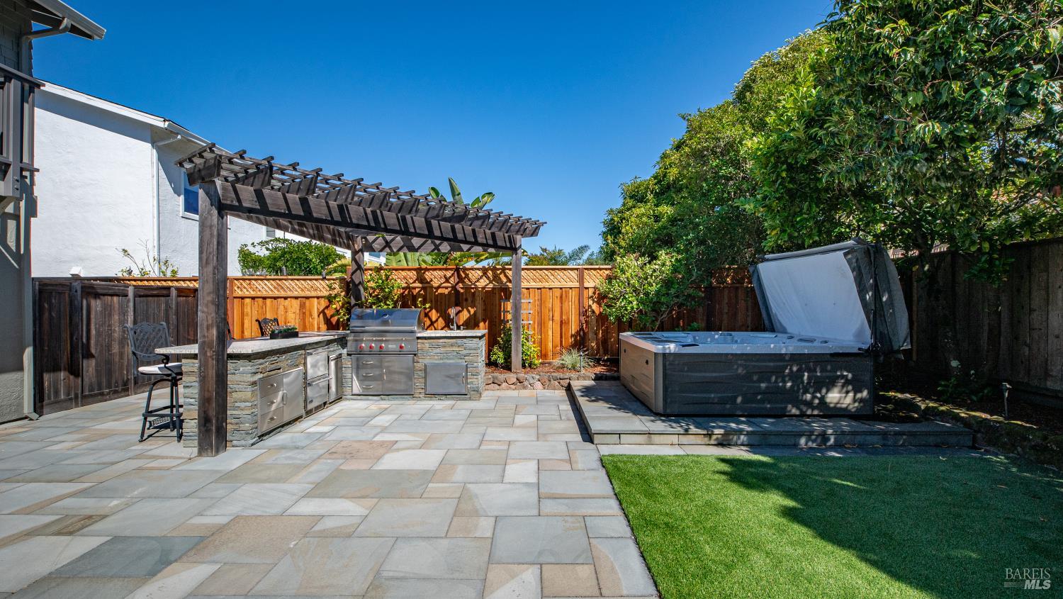 98 Surfwood Circle San Rafael CA 94901