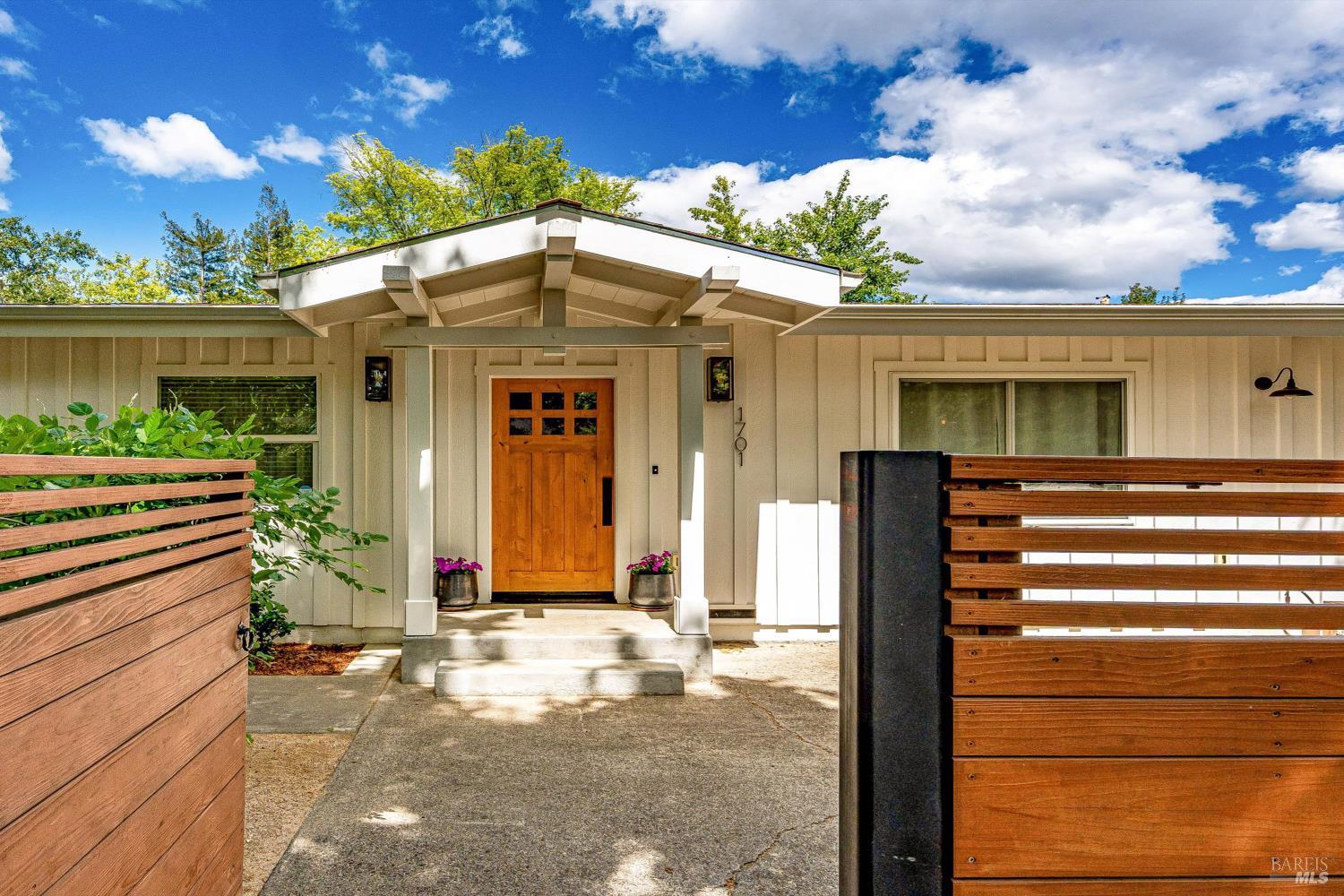 1701 N Oak Street Calistoga CA 94515