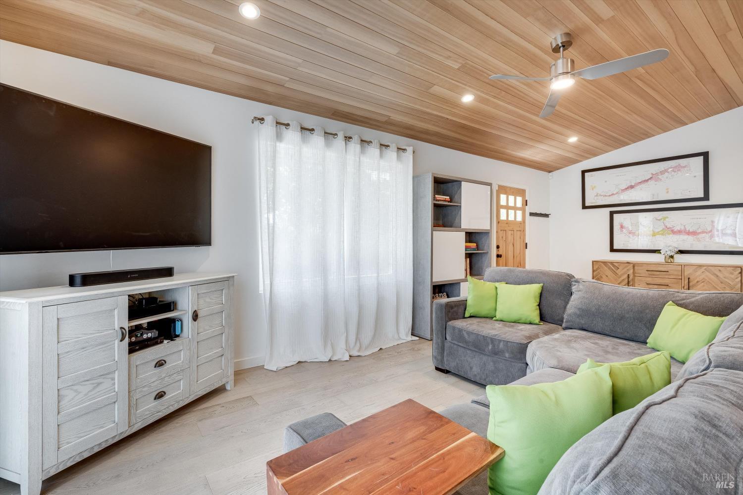 1701 N Oak Street Calistoga CA 94515