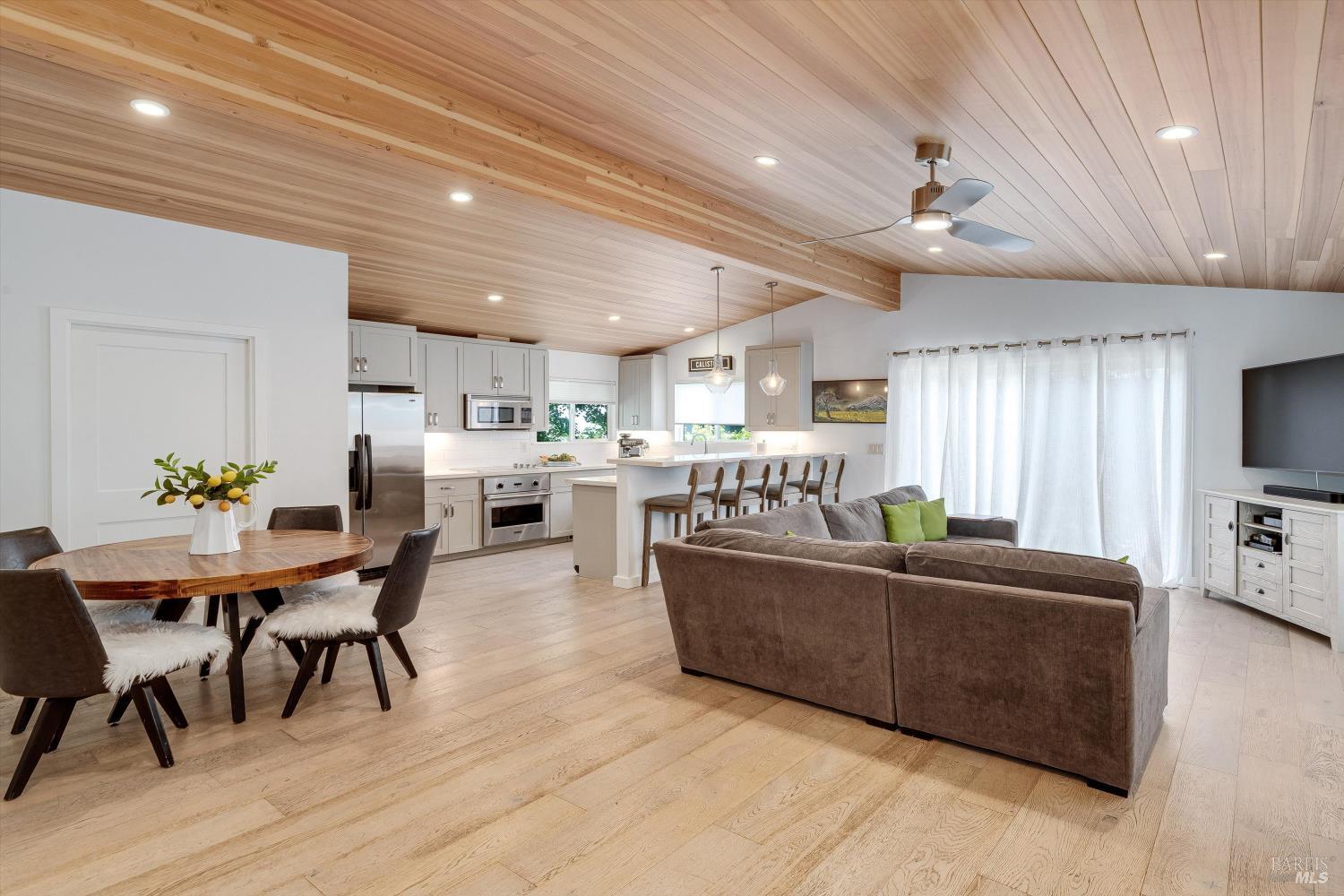 1701 N Oak Street Calistoga CA 94515