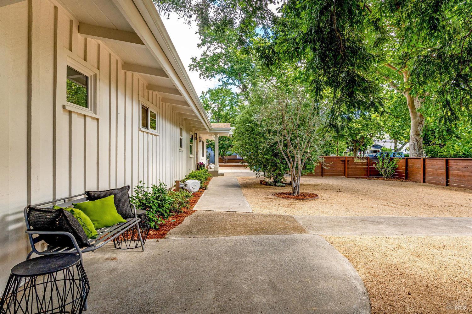1701 N Oak Street Calistoga CA 94515