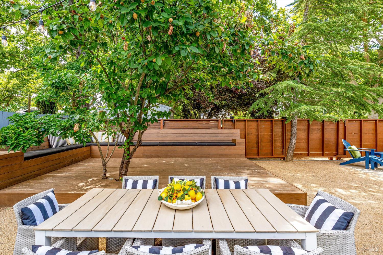 1701 N Oak Street Calistoga CA 94515