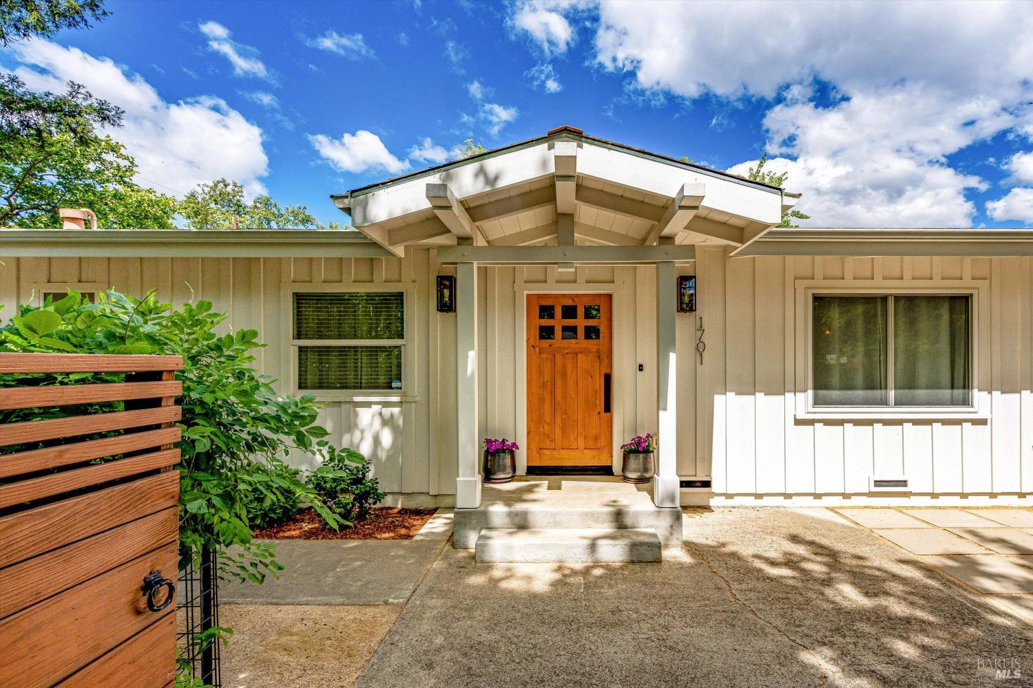 1701 N Oak Street Calistoga CA 94515