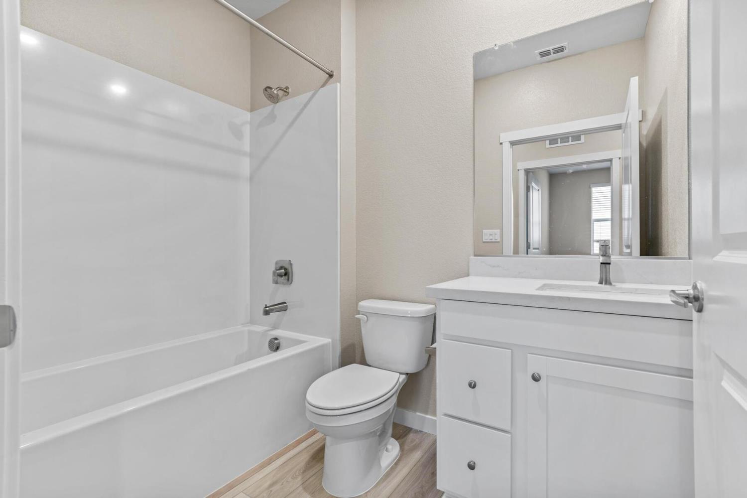 3324 Dillion Way Denair CA 95316