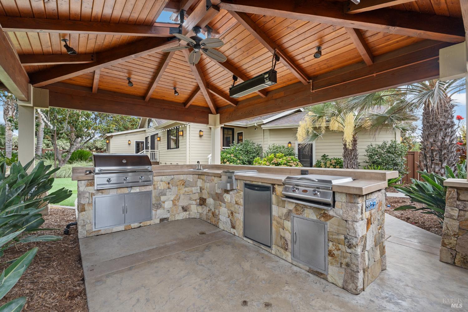 1636 Abramson Road Santa Rosa CA 95401