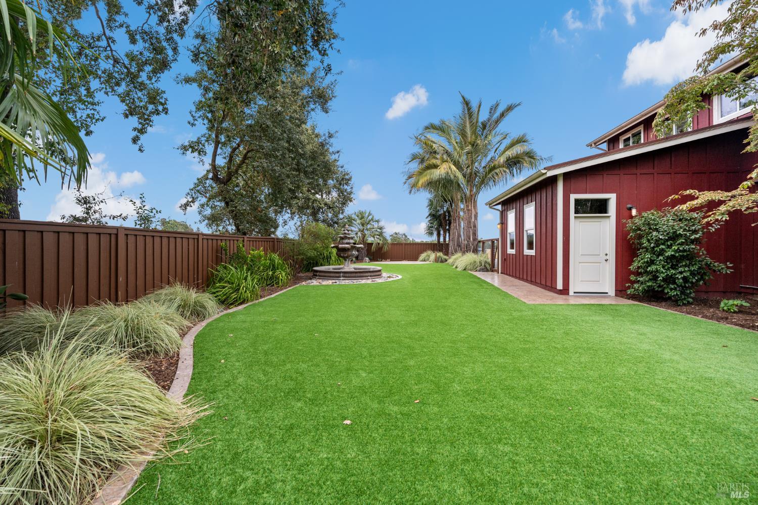1636 Abramson Road Santa Rosa CA 95401