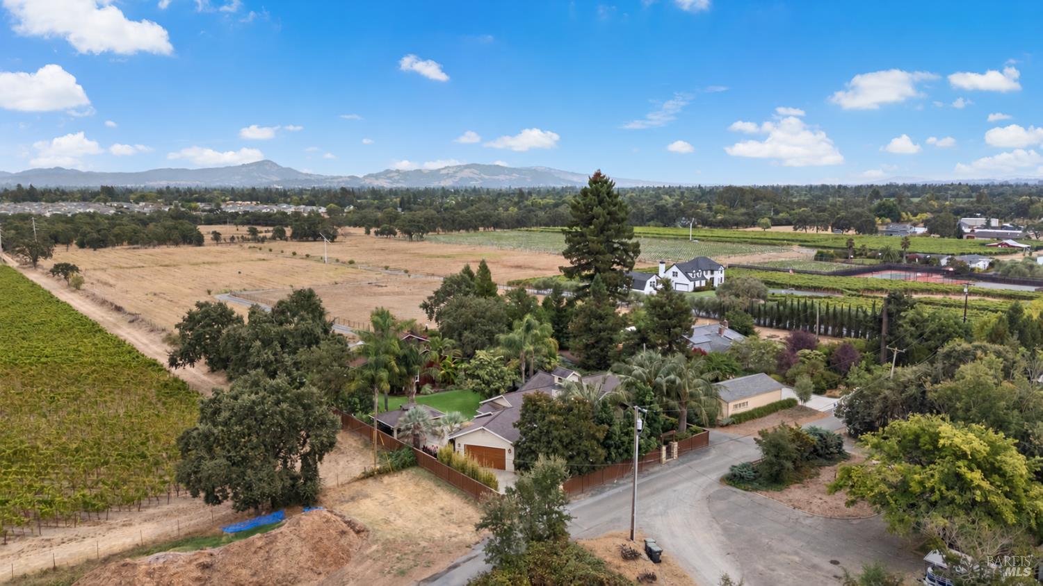 1636 Abramson Road Santa Rosa CA 95401
