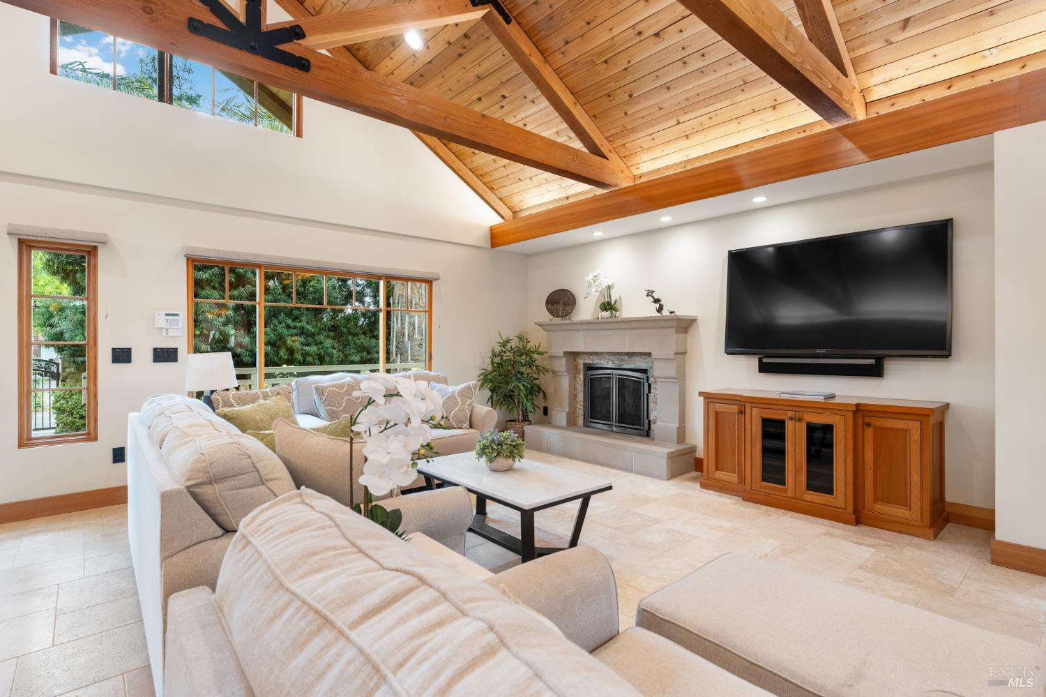 1636 Abramson Road Santa Rosa CA 95401