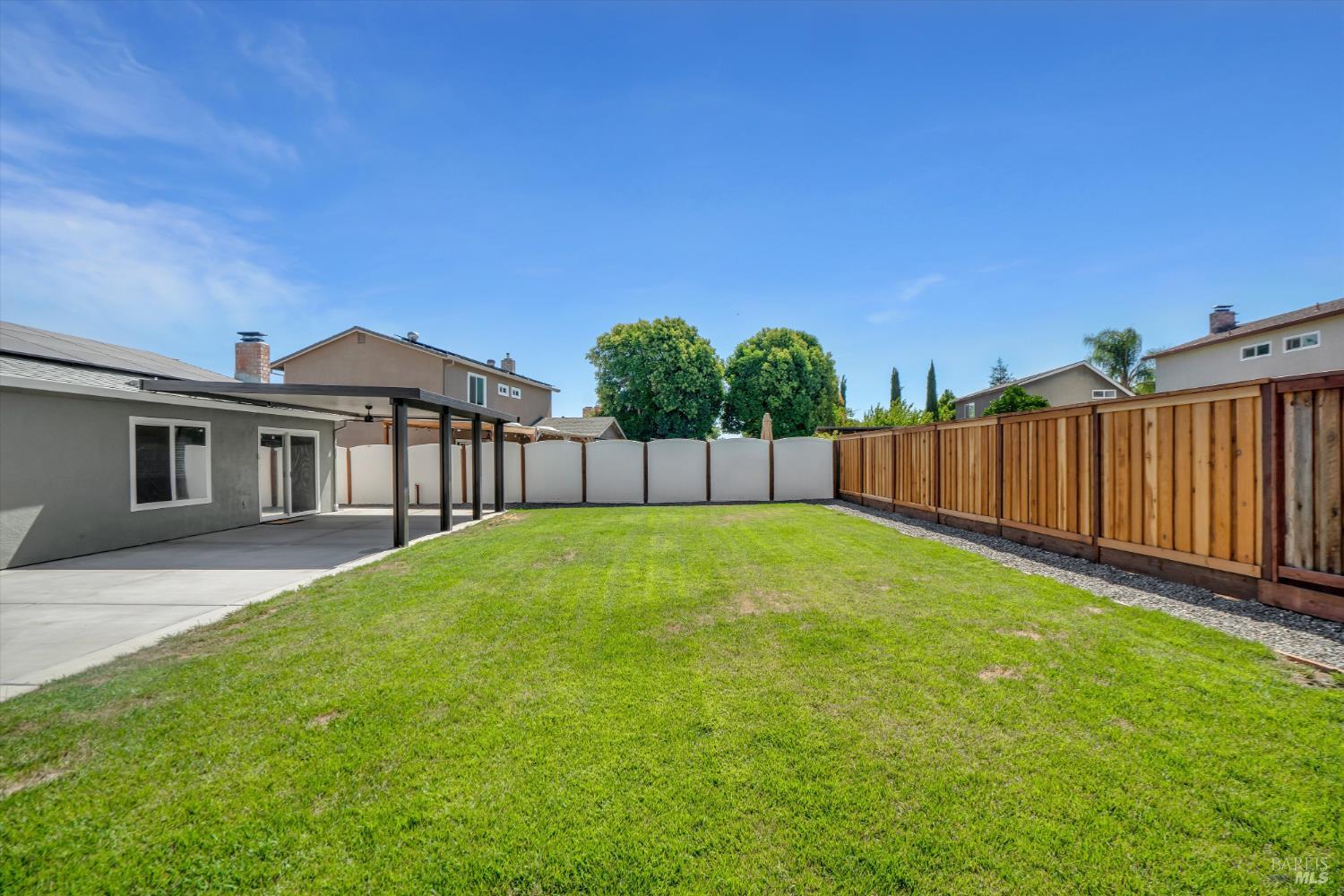 505 Mckenzie Drive Dixon CA 95620