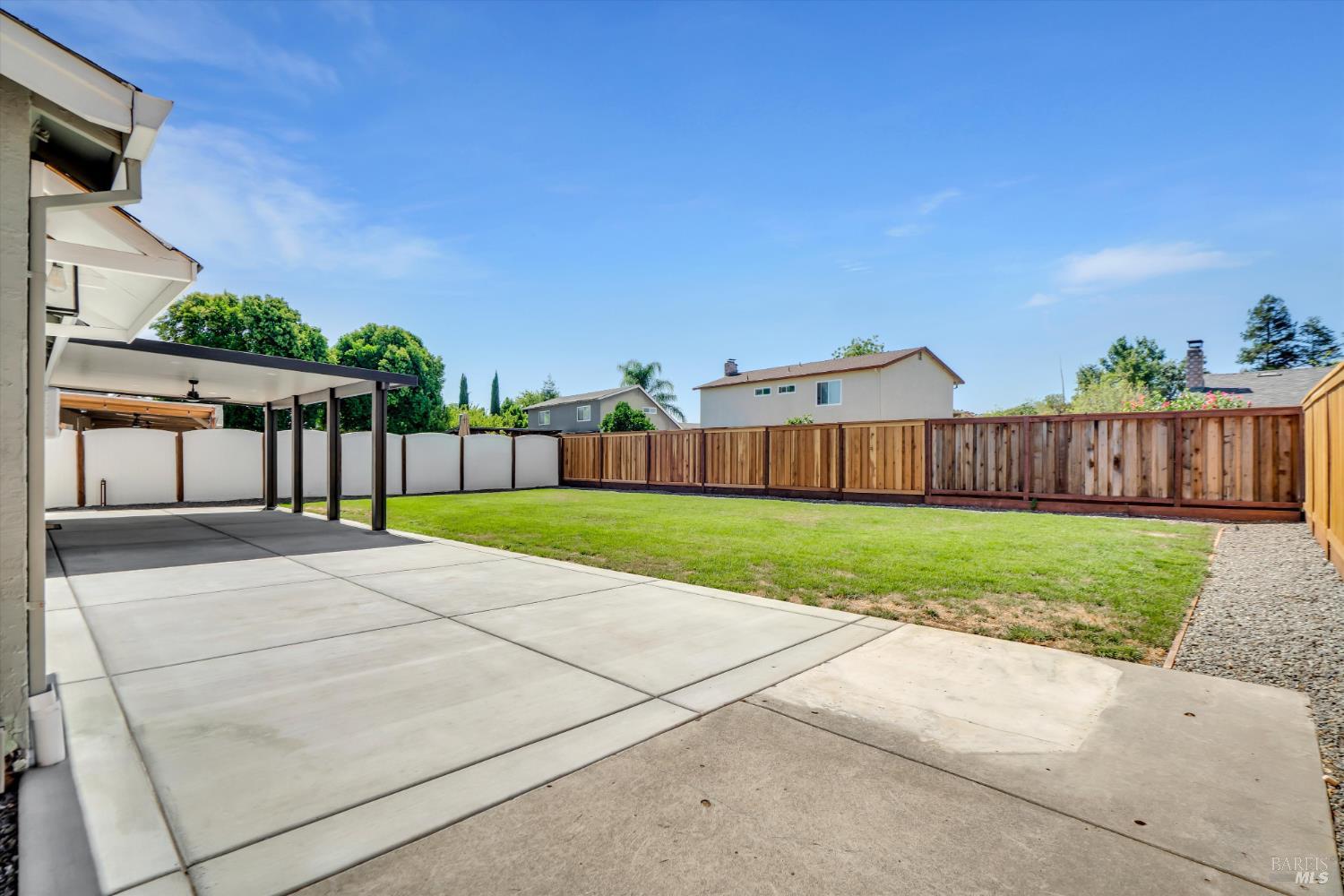 505 Mckenzie Drive Dixon CA 95620