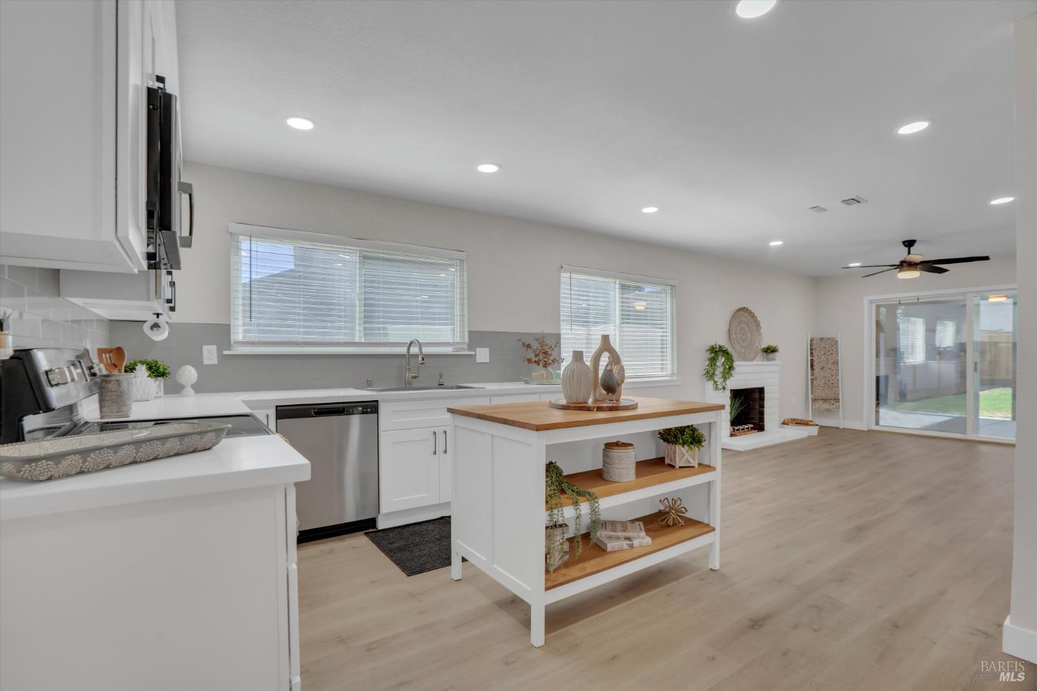 505 Mckenzie Drive Dixon CA 95620